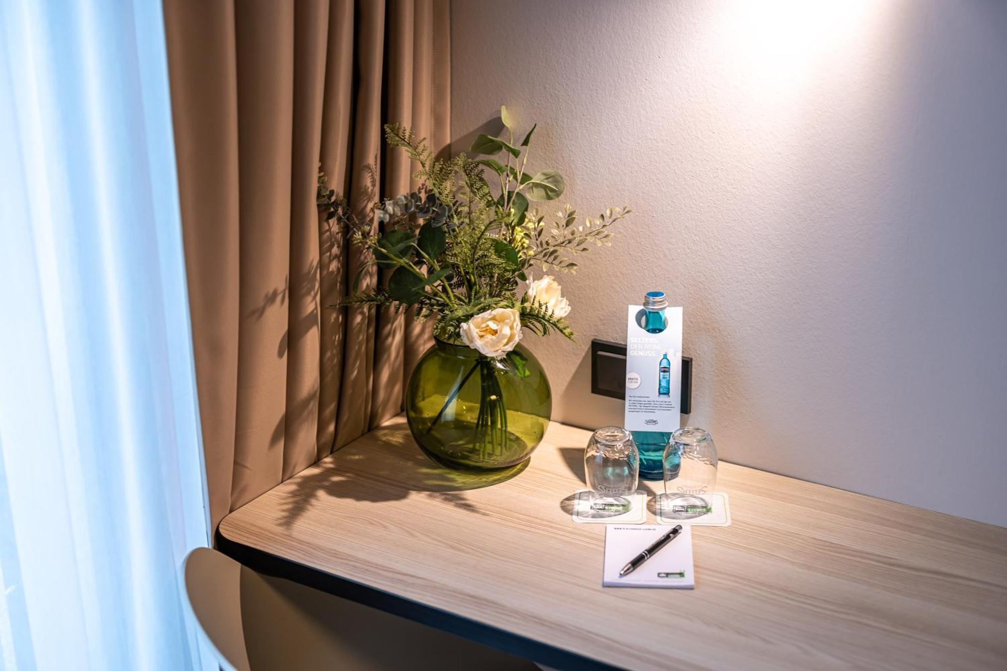 Platzhirsch Living Hotel Kelsterbach Eksteriør billede