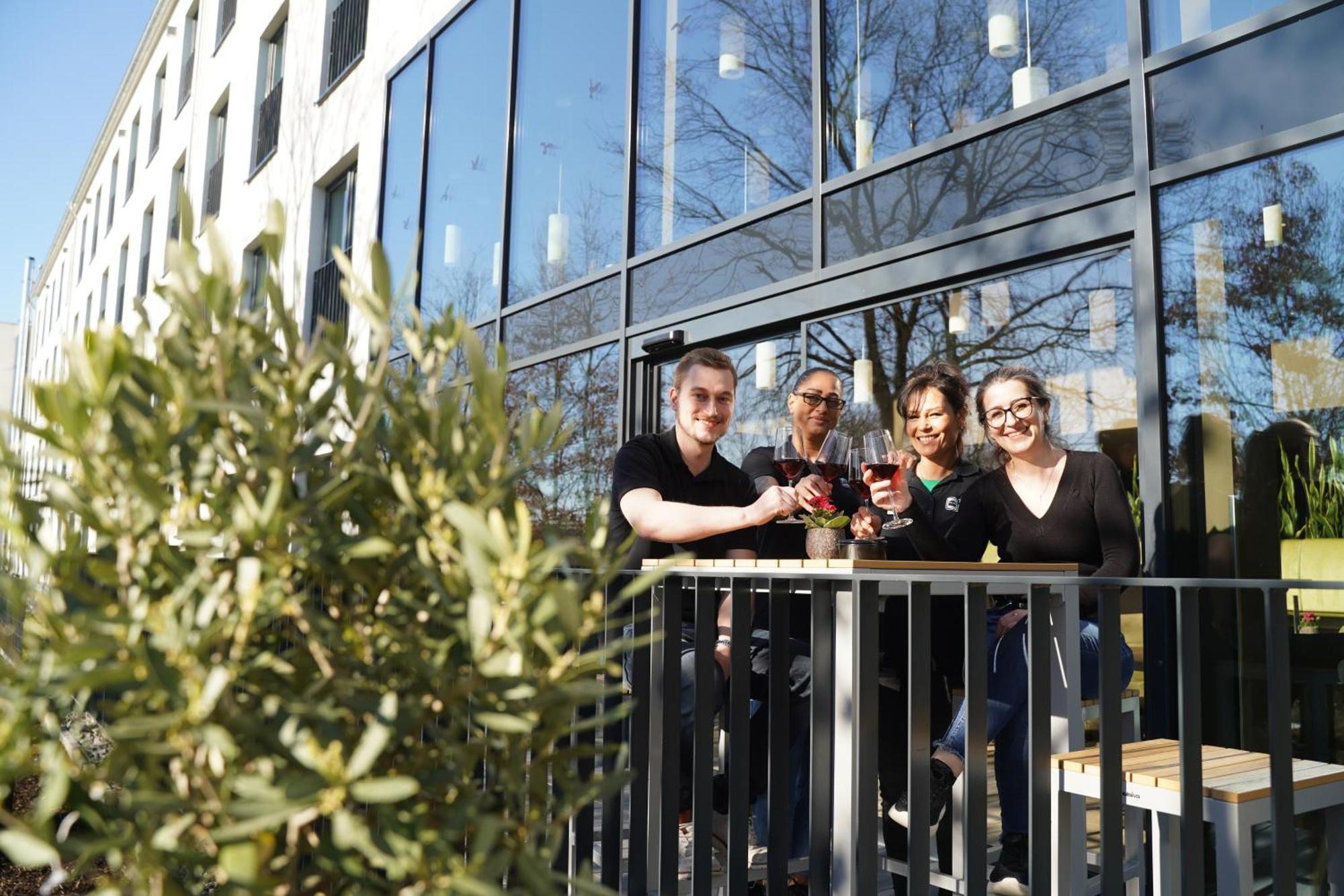 Platzhirsch Living Hotel Kelsterbach Eksteriør billede